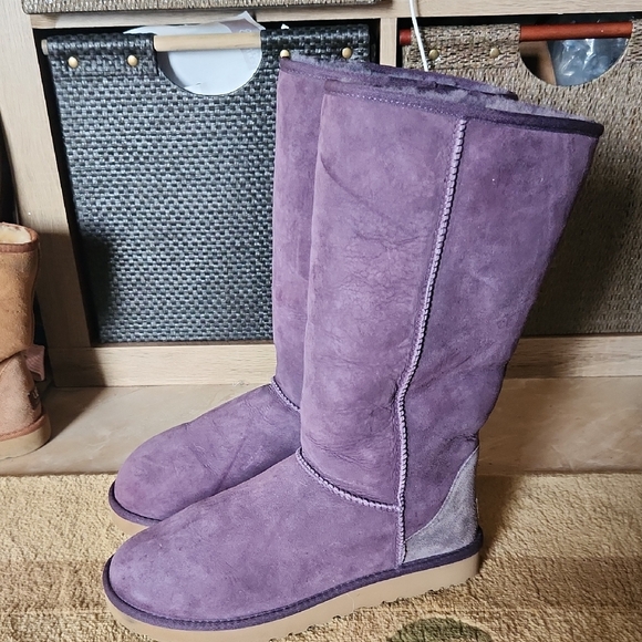 EUC! UGG Purple Suede Winter Boots - Picture 1 of 8